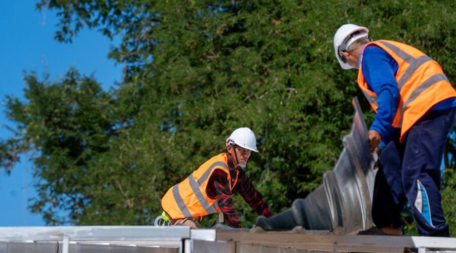 Professional Flat Roofing Installation in Fort Klamath, OR